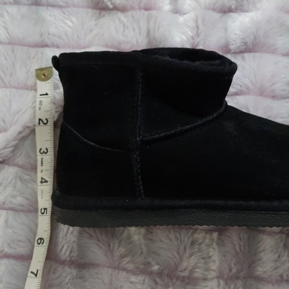 Lamo Black Suede Upper Faux Fur Lined Ankle Boots Size 7 - Picture 10 of 10